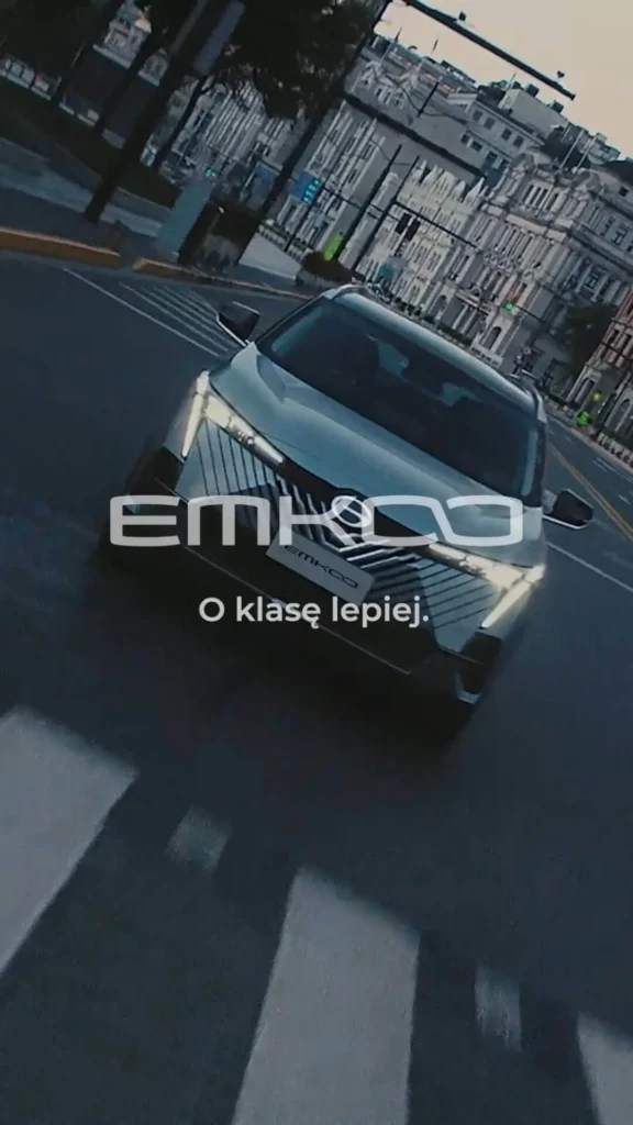GAC HYPTEC HT - elektryczny SUV premium na tle miasta
